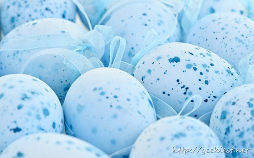Blue painted eggs with speckles